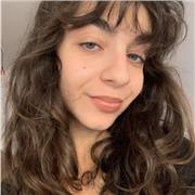 Profesora titulada en Fotografía con más de 5 años de experiencia imparte clases de forma online y presencial.